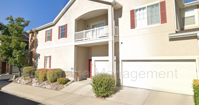 Building Photo - 1077 Canyon Meadow Dr