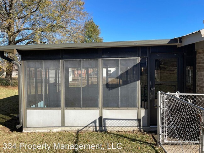Foto del edificio - 3 br, 1.5 bath House - 5815 Roxboro Drive