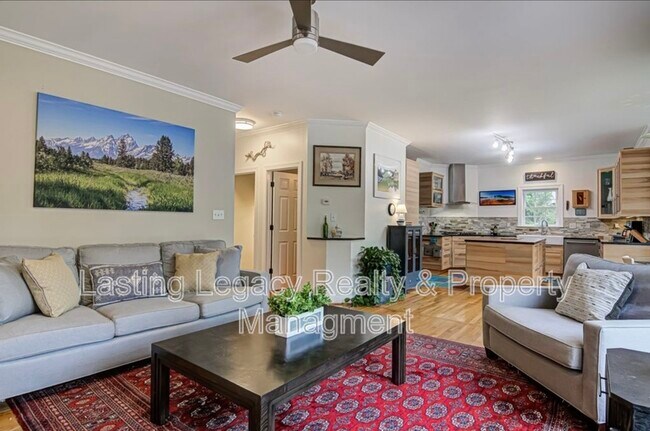 Building Photo - 475 Ashbry Run Dr