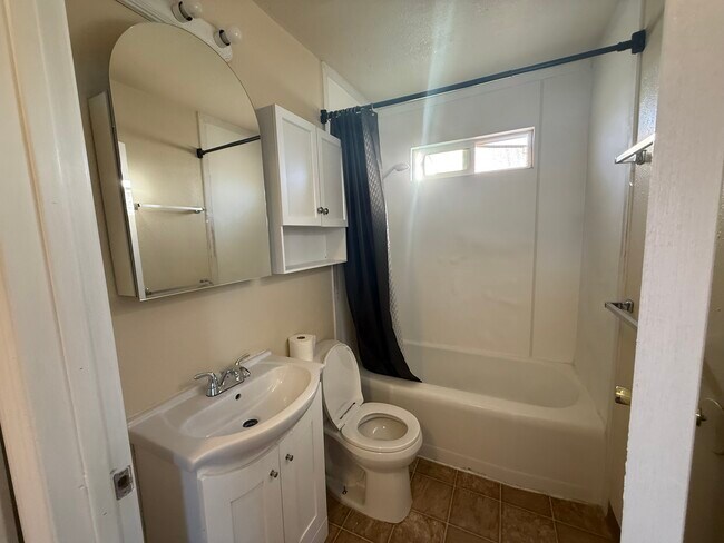 Foto del edificio - 5425 Live Oak Ave