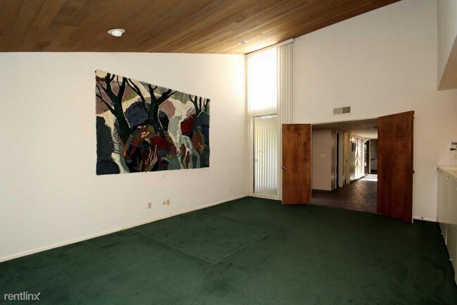 Building Photo - 3342 W Alluvial Ave