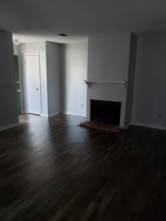 Building Photo - 333 Wrenfield Rd