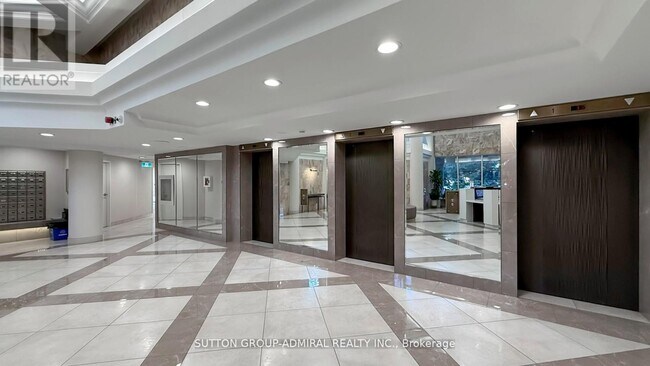 Photo du bâtiment - 7300 Yonge St