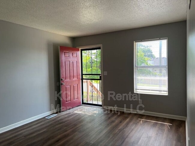 Building Photo - 1633 Jackson Ave