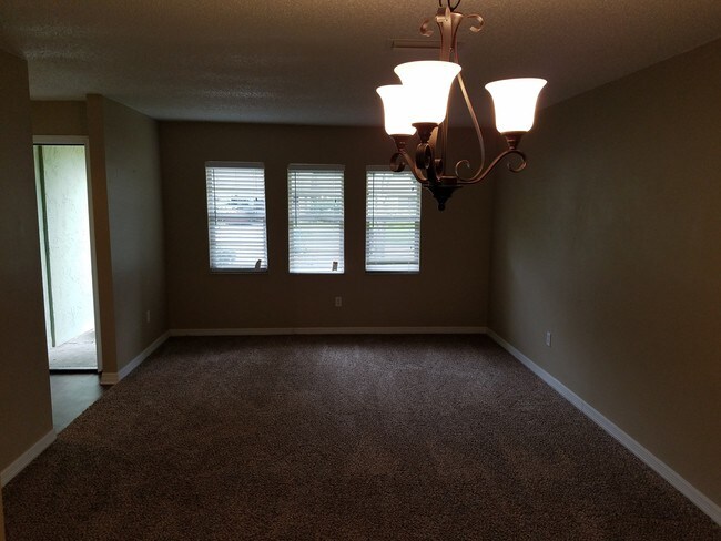 Building Photo - 14133 Arbor Hills Rd