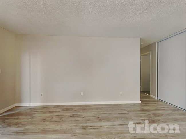 Building Photo - 748 La Cruz Ln