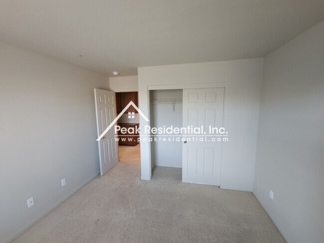 Building Photo - 5 br, 3 bath House - 9746 Clemenza Way