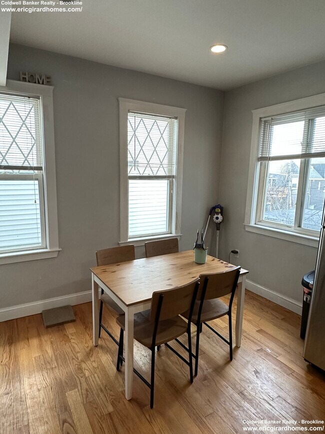 Foto del edificio - 194 Marion St