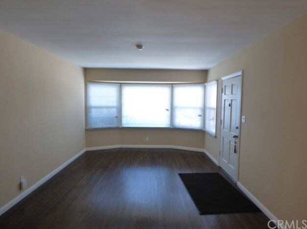 Building Photo - 5057 Cahuenga Blvd