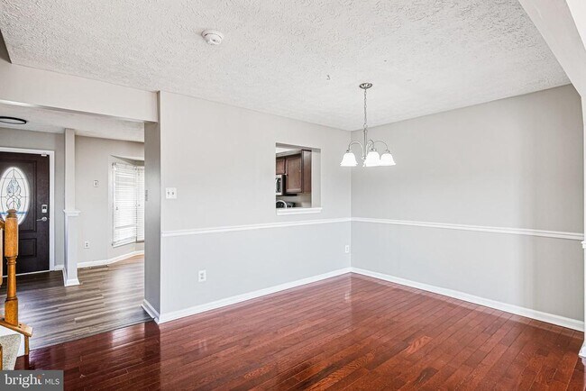 Foto del edificio - 5 Brantwood Ct