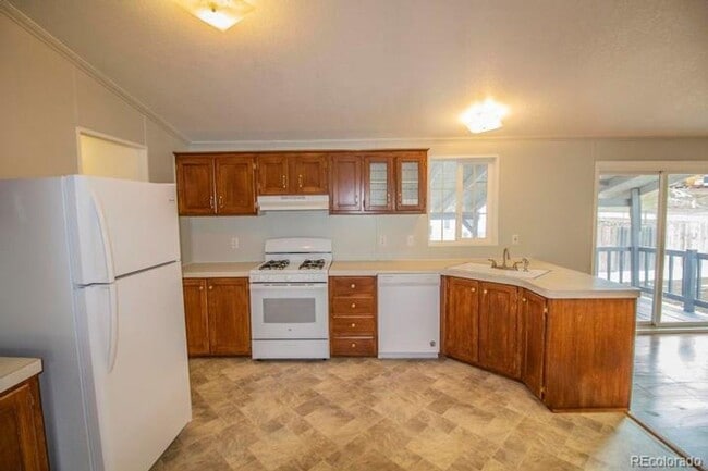 Building Photo - 3 bedroom 2 bath home with 1539 square feet!