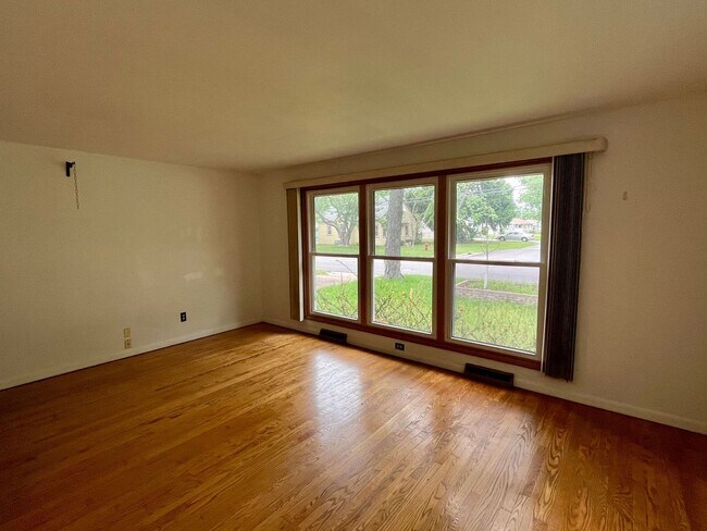Foto del edificio - 3 Bed 1 Bath Single Family Home in Wausau