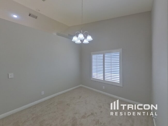 Building Photo - 125 Park Ridge Ln