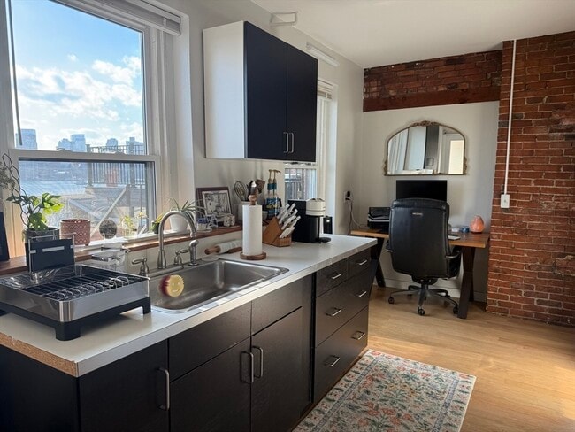 Foto del edificio - 179 Webster St