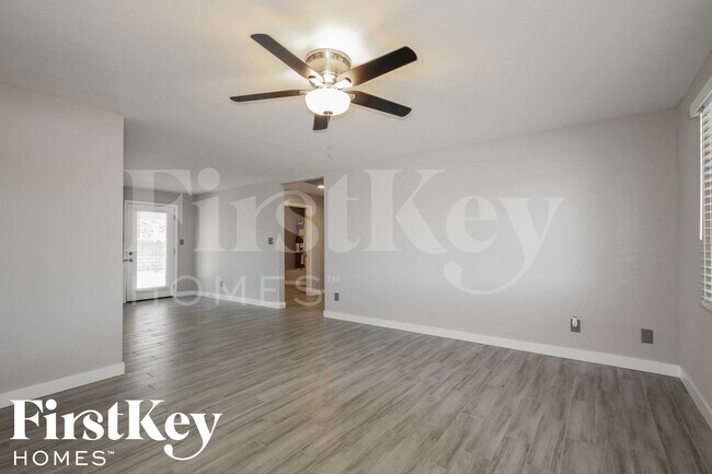 Foto del edificio - 15034 N 38th St