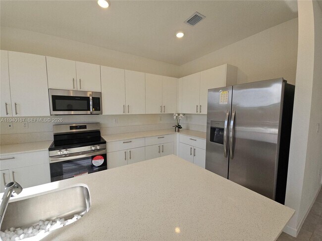 Foto del edificio - 2530 SE 29th St