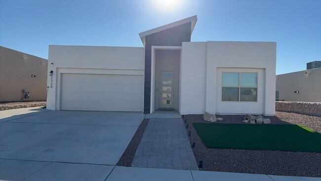 Foto del edificio - 3 bedroom 2.5 bath home in West El Paso!