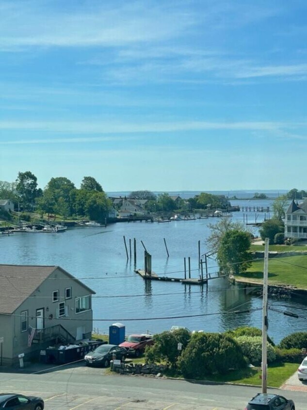 2170 Broad St Unit 1, Cranston, RI 02905 Condo for Rent in Cranston