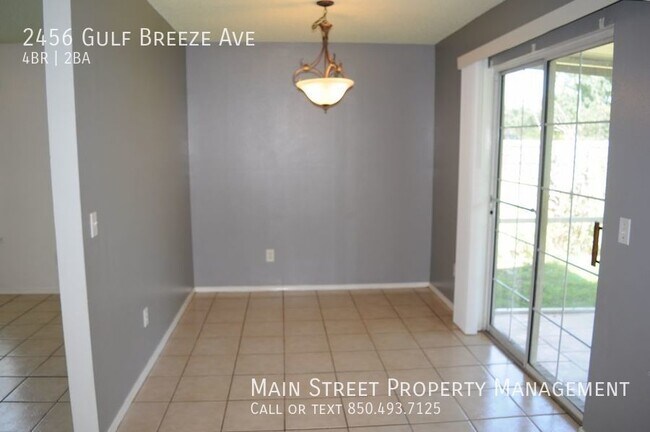 Building Photo - 2456 Gulf Breeze Ave