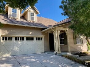 Building Photo - 459 W Callado Ct