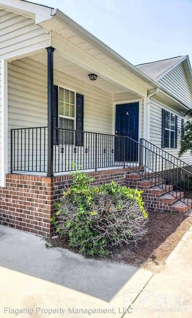 Building Photo - 5180 Deveron St