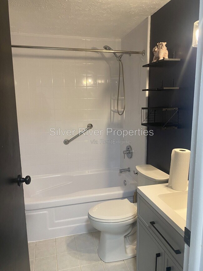 Foto del edificio - 9223 Redbridge Ct