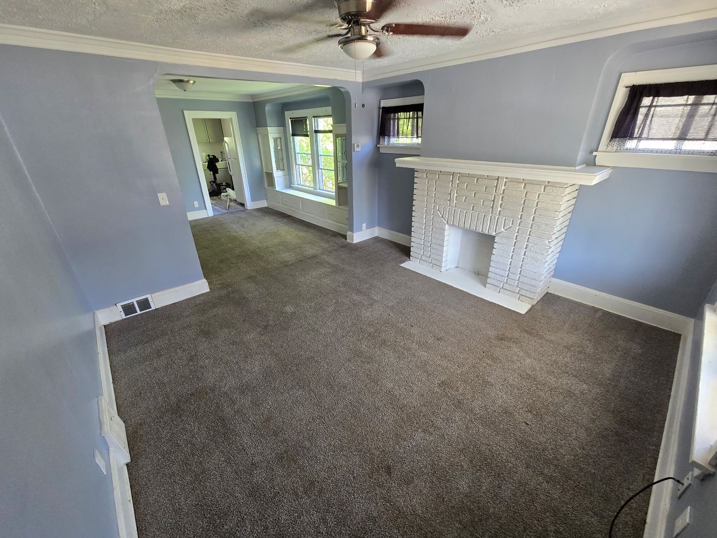 11817 Dove Ave Cleveland, OH 44105 – photo 1