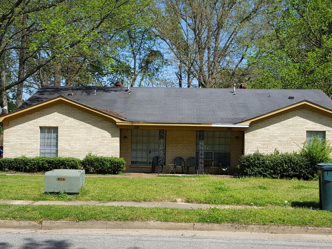 2042 Goldbrier Ln, Memphis, TN 38134 Townhome Rentals in Memphis TN