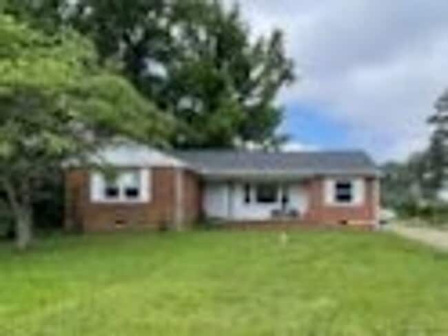 Foto del edificio - 7305 Harrison Ave