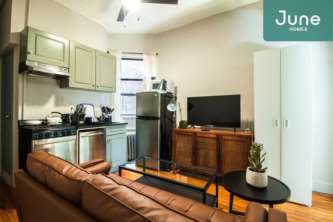 Building Photo - Full room in 3-bed/1.0-bath Home