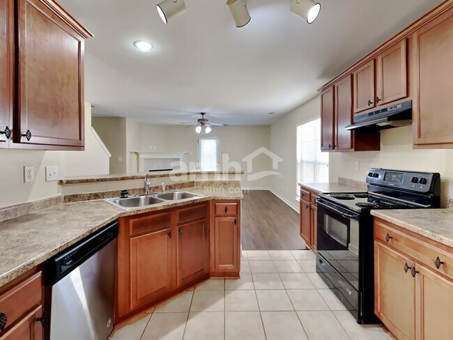 Foto del edificio - 10221 Eveninghill Dr