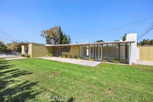Foto del edificio - 840 E Palmdale Ave