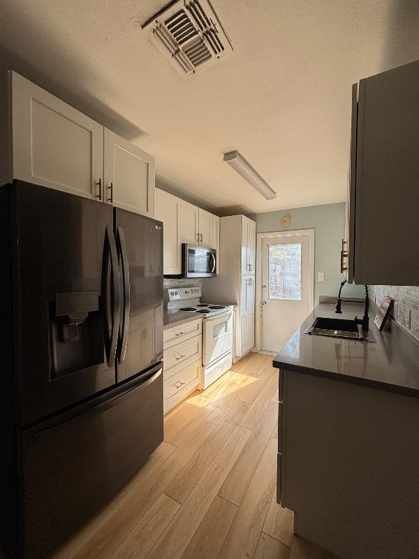 Foto del edificio - 22 S Commonsway Dr