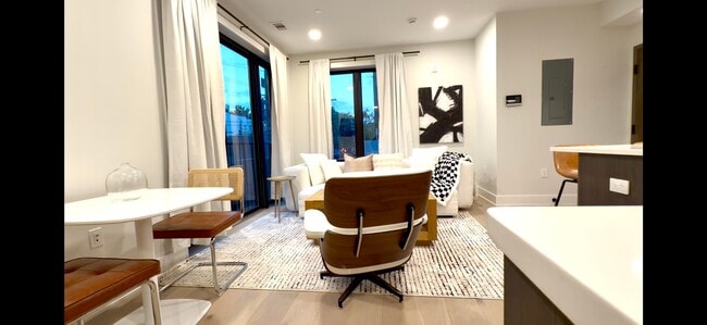 Foto del edificio - 3934 14th St NW