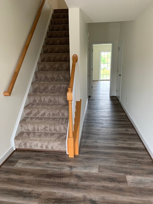Entrance from garage - 3905 Schooner Ln