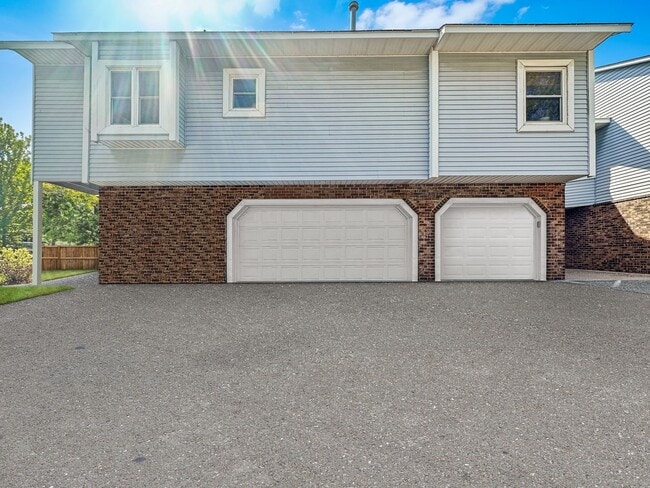 Building Photo - 5308 Highpointe Dr