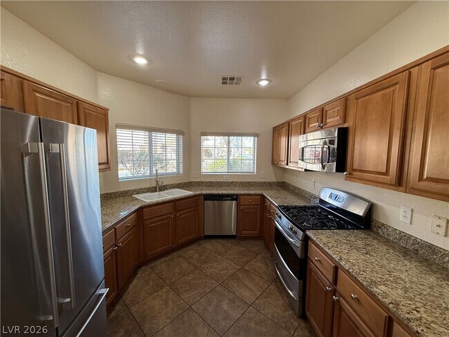 Building Photo - 5073 Tunnel Falls Dr