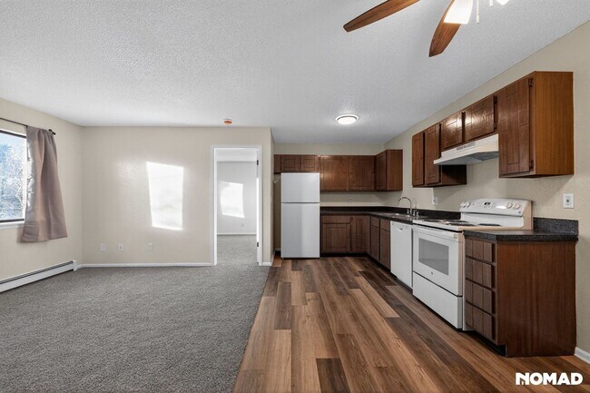 Foto del edificio - 820 Stone Mountain Ct