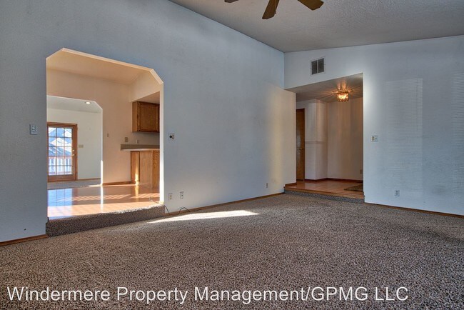 Building Photo - 1779 S Country Terrace Way
