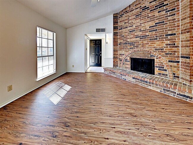 Building Photo - Fantastic home in Flower Mound ready for move-in April 10th!