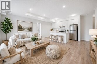 Building Photo - 139 REVERIE Wy
