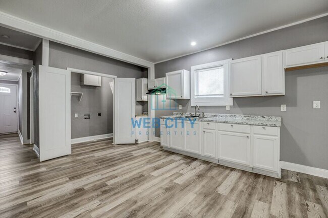 Foto del edificio - 3627 Meyers St
