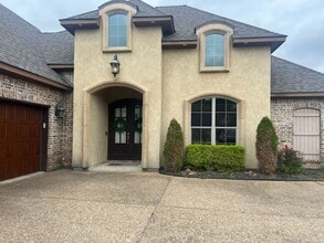 Building Photo - 120 Haymarket Ct