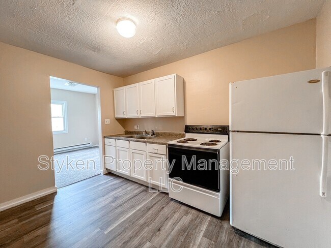 Foto del edificio - 294 N Greenwood Ave