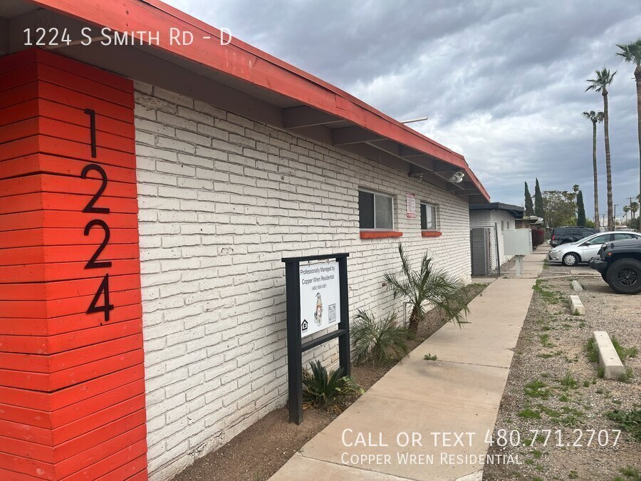 Foto del edificio - 1224 S Smith Rd