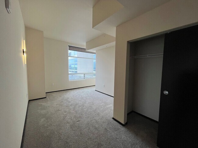 Interior Photo - Galaxie High Rise Apartments