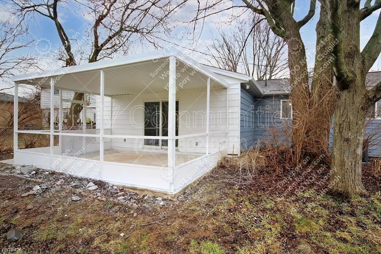 Building Photo - 2158 Waldorf Rd