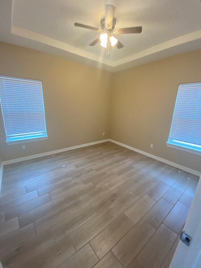 1100 W La Pointe Ave Unit 3, Alton, TX 78573 Apartments in Alton, TX