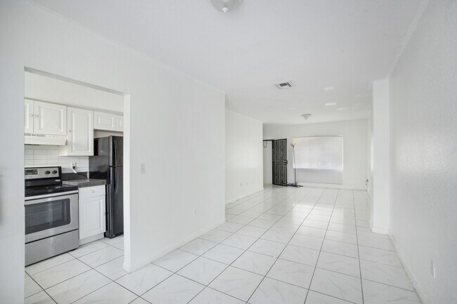 Foto del edificio - 475 NW 83rd St