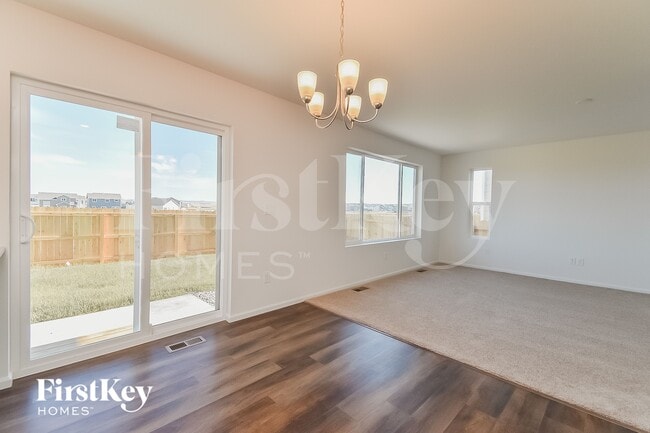 Foto del edificio - 10610 Luneth Dr